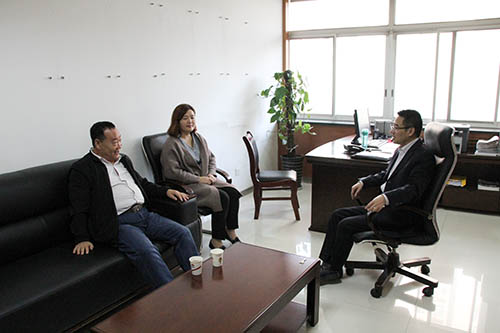 建設(shè)集團(tuán)與12名退二線中層管理人員談心談話