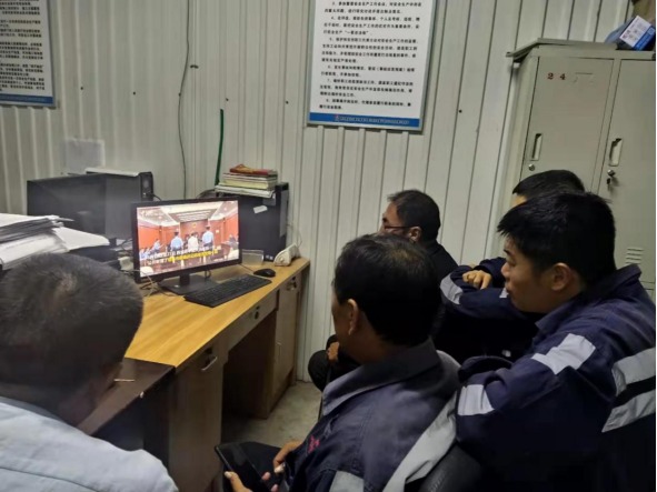 陜煤建設(shè)集團(tuán)洗選煤運(yùn)營(yíng)公司安裝第五項(xiàng)目部黨支部:加強(qiáng)理論基礎(chǔ),提高思想認(rèn)識(shí)