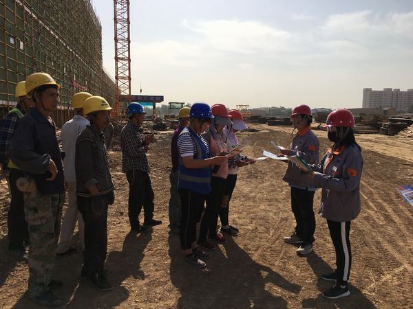 瞧，我們項目部的“新生”力量