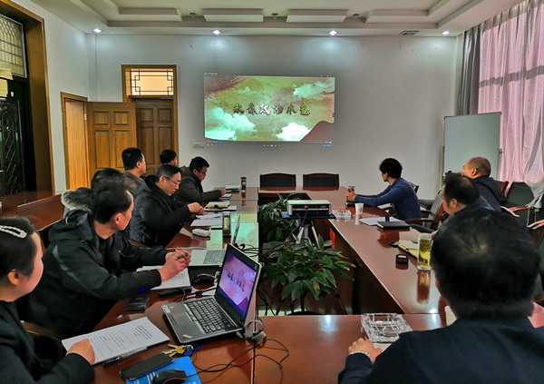 陜煤建設(shè)礦建三公司:觀看警示教育片,反腐倡廉永遠(yuǎn)在路上