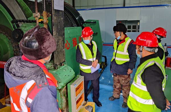 陜煤建設(shè)礦建三公司對(duì)天山項(xiàng)目進(jìn)行開(kāi)工驗(yàn)收