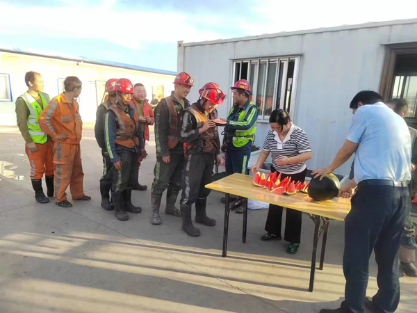 陜煤建設(shè)機(jī)電安裝公司:“花式”助平安,巾幗在行動(dòng)