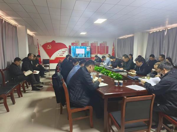 陜煤建設(shè)煤礦運(yùn)營服務(wù)分公司：談話敲警鐘 風(fēng)清過元旦