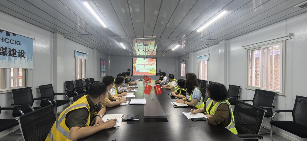 陜煤建設銅煤公司基層黨支部:主題黨日為項目建設“保駕護航”